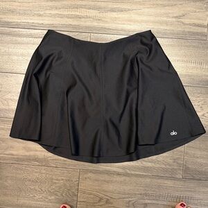 ALO Yoga Elegant Black Skater Skirt